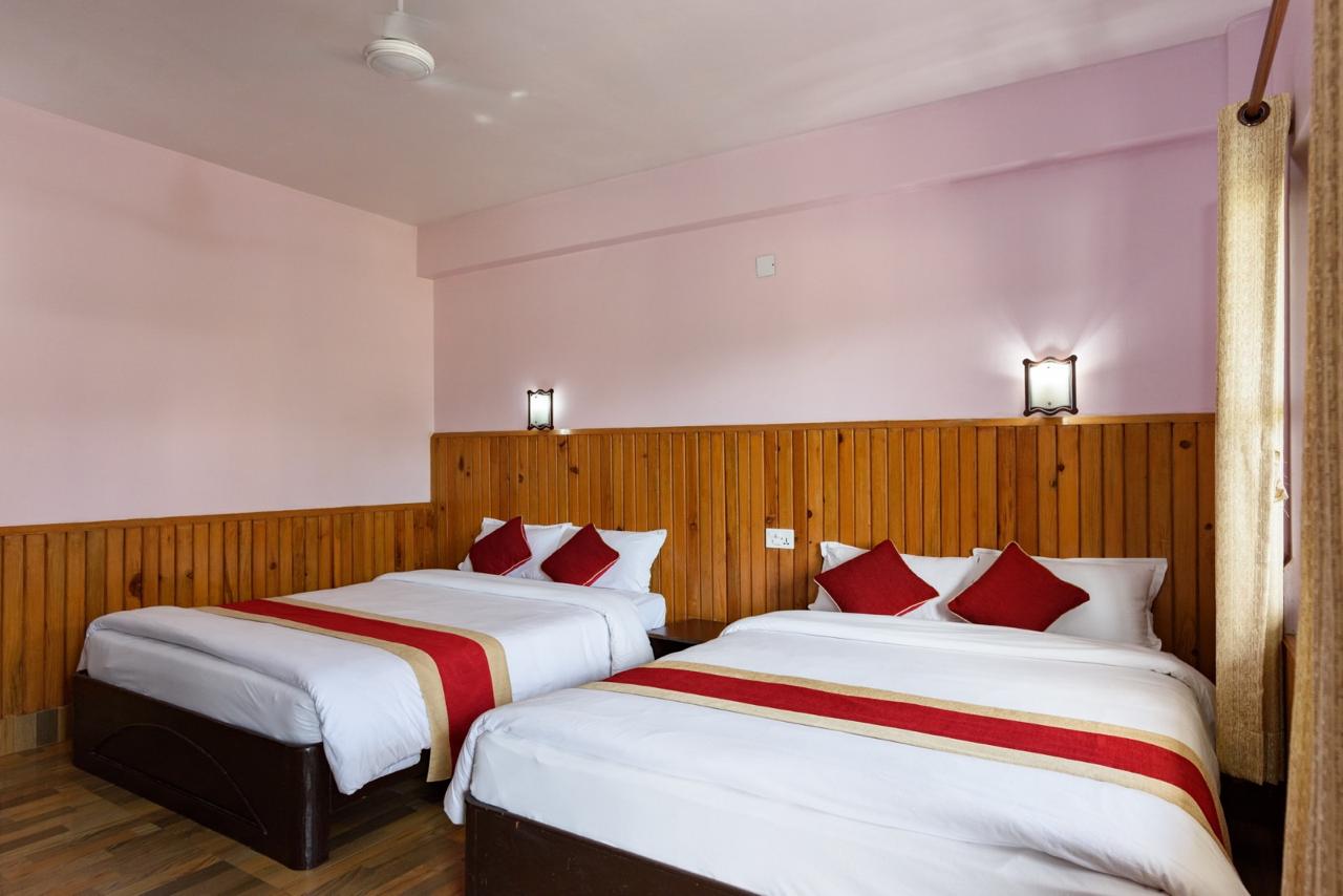 Deluxe Room (Double + Single)