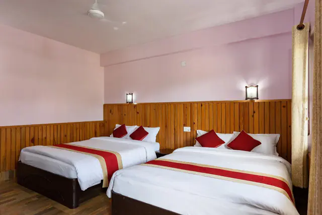 Deluxe Room (Double + Single)